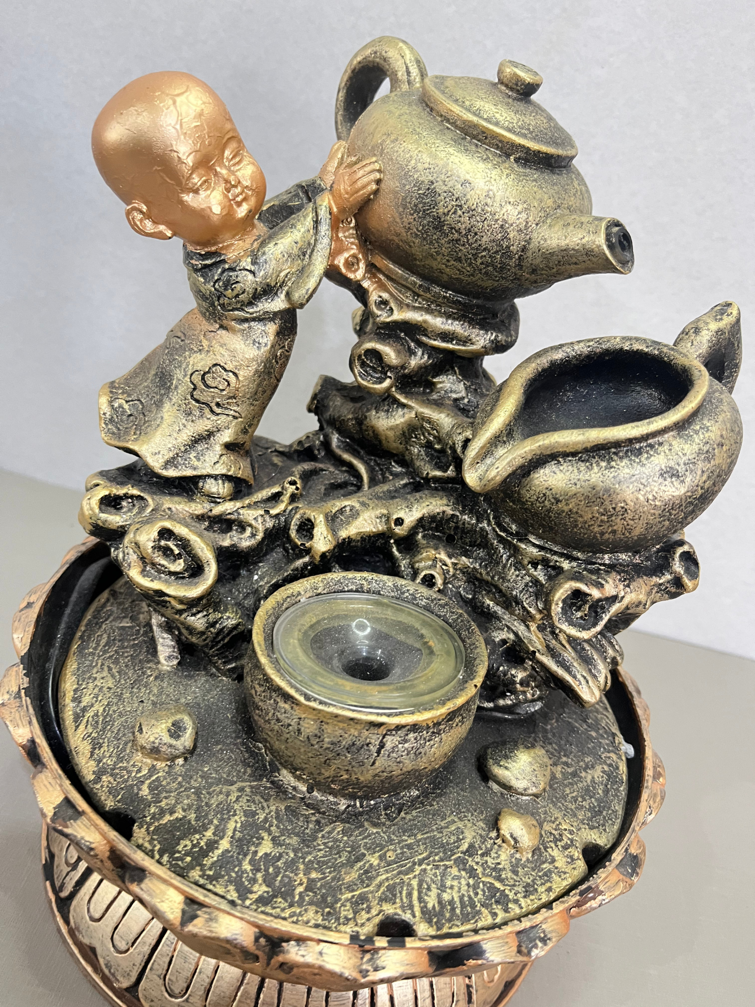 Fonte Monginho com Bules Dourada