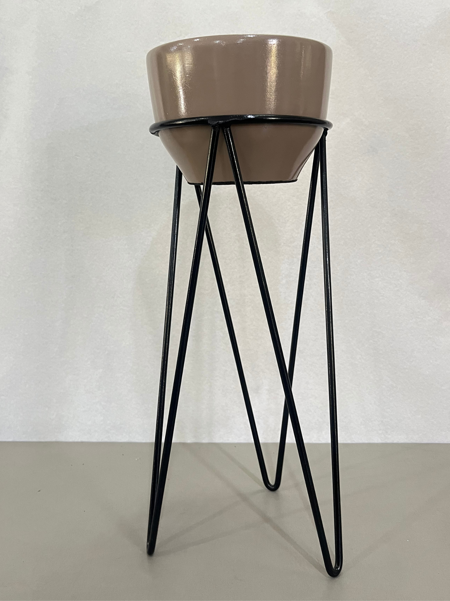 Vaso com Apoio de Ferro