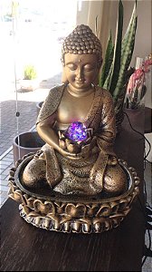 Alce em resina cor ferrugem 38x35cm