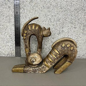 Conjunto Trio de gatos + Vaso com verdes artificiais