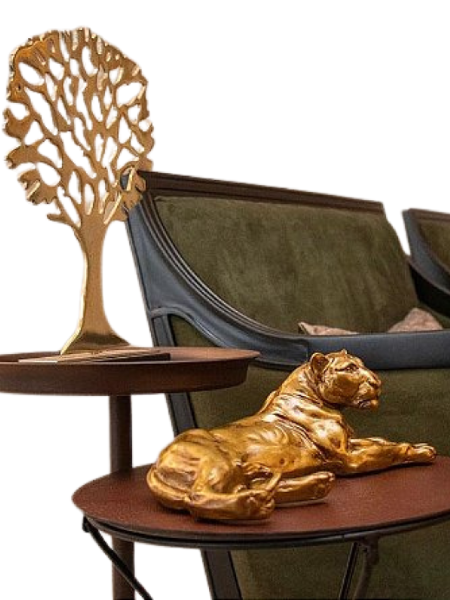 Leoa na cor dourado envelhecido em resina