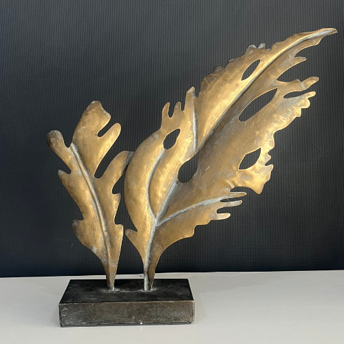 Estrutura Folha Dourada em Metal