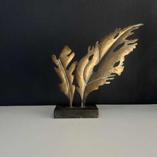 Estrutura Folha Dourada em Metal