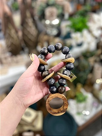 Colar decorativo pequeno mod 02